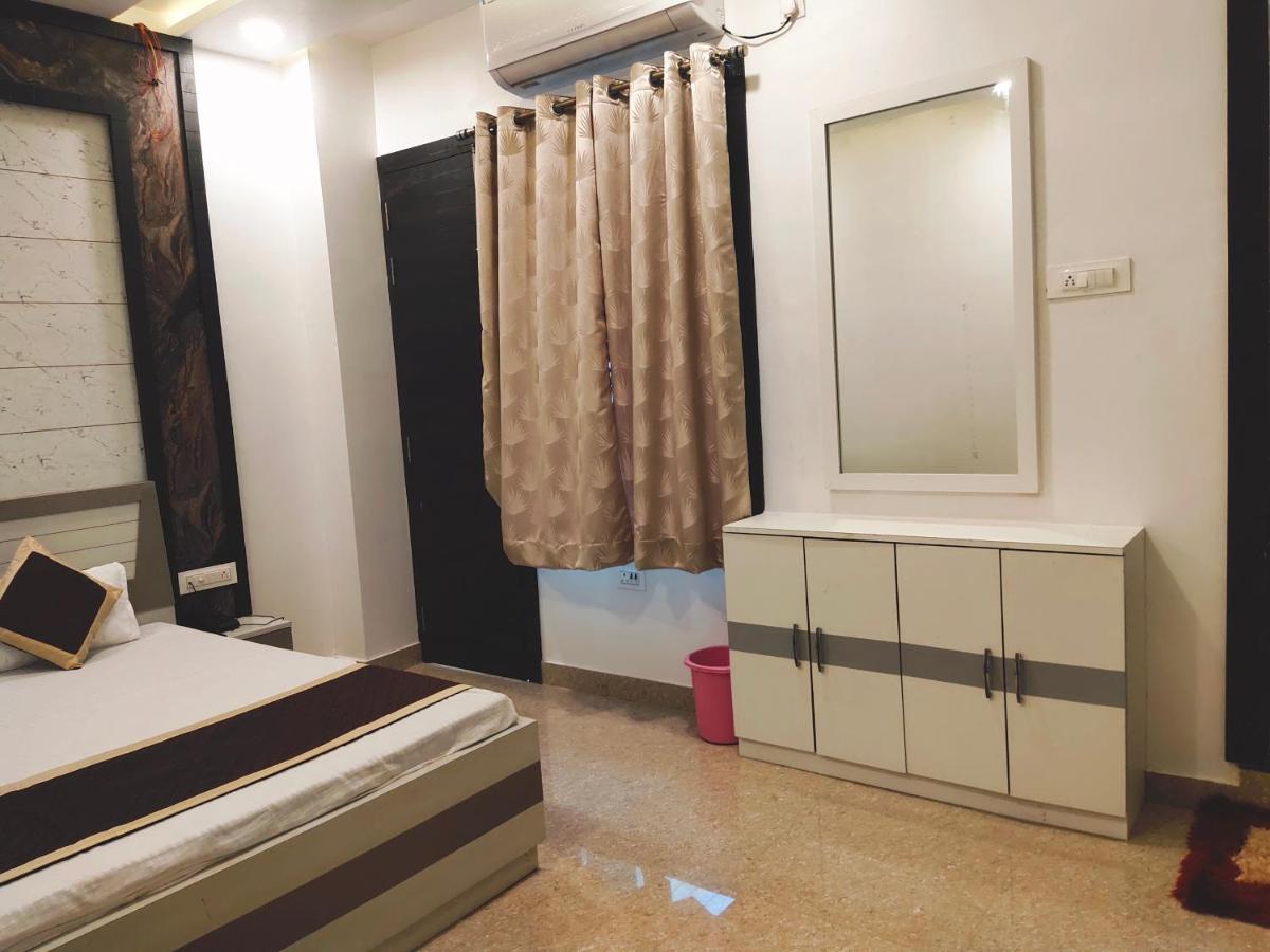 Mirzāpur Hotel The Shree Jee Palace מראה חיצוני תמונה