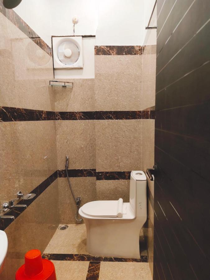 Mirzāpur Hotel The Shree Jee Palace מראה חיצוני תמונה