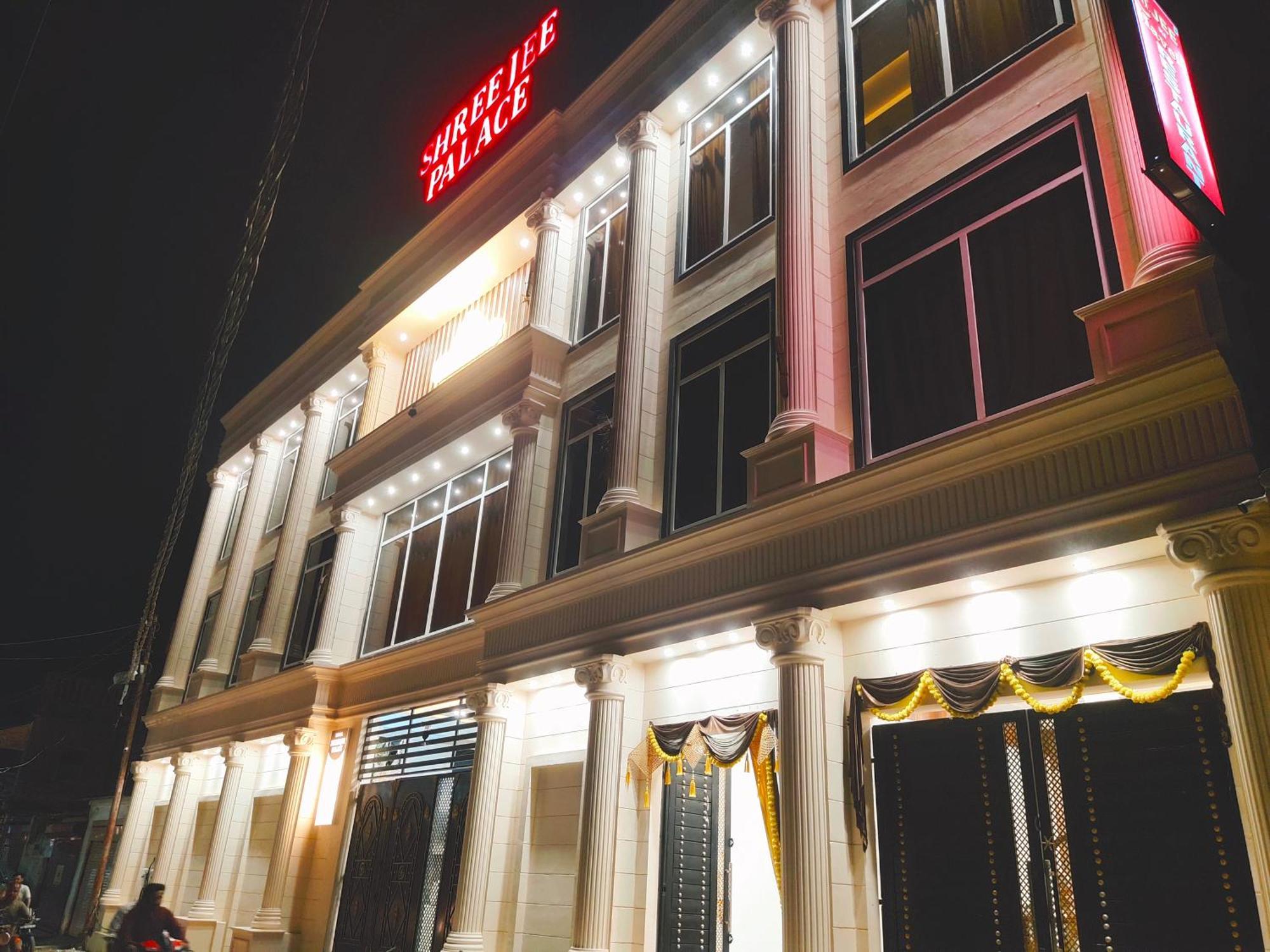 Mirzāpur Hotel The Shree Jee Palace מראה חיצוני תמונה